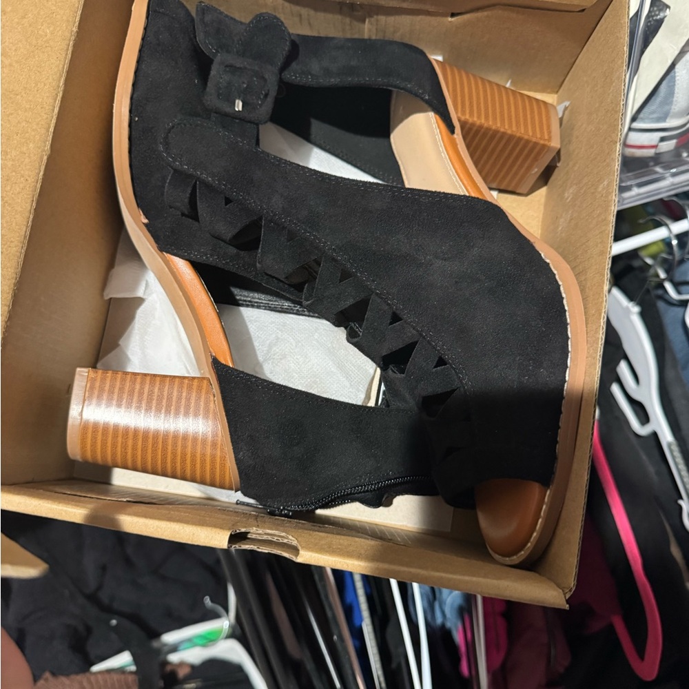 Source Unknown Black Suede Heeled Boots - image 4